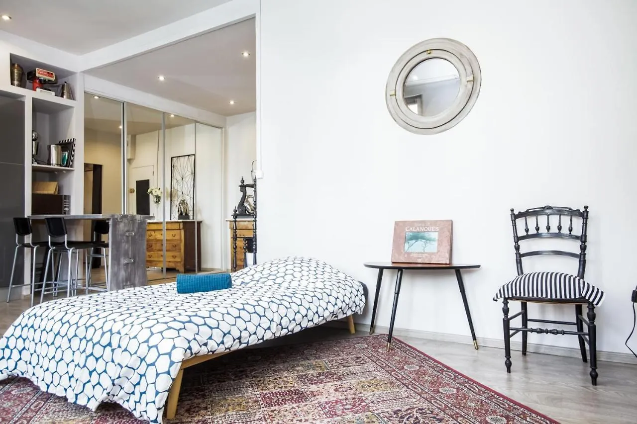 Superbe T2 de Standing au Pharo - Air Rental Marseille 0*,  France